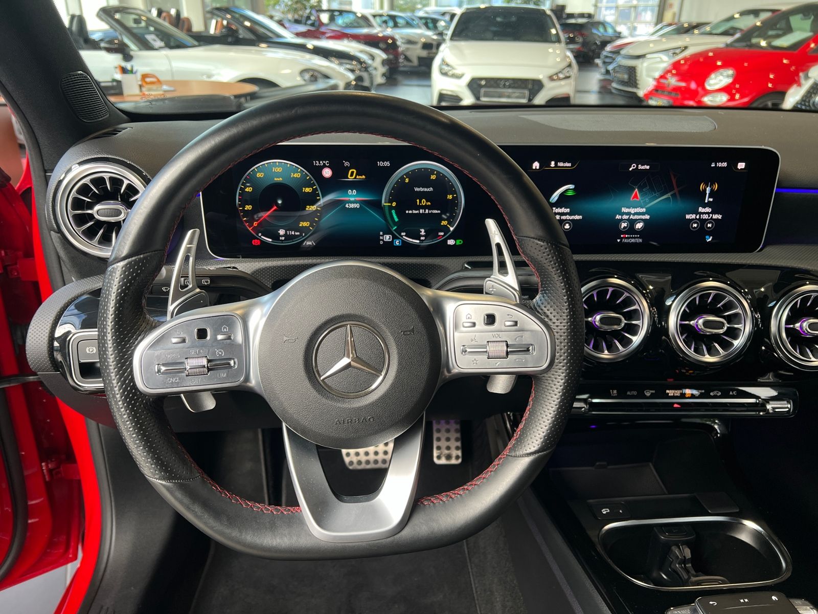 Fahrzeugabbildung Mercedes-Benz A 250 AMG RFK LED Ambiente