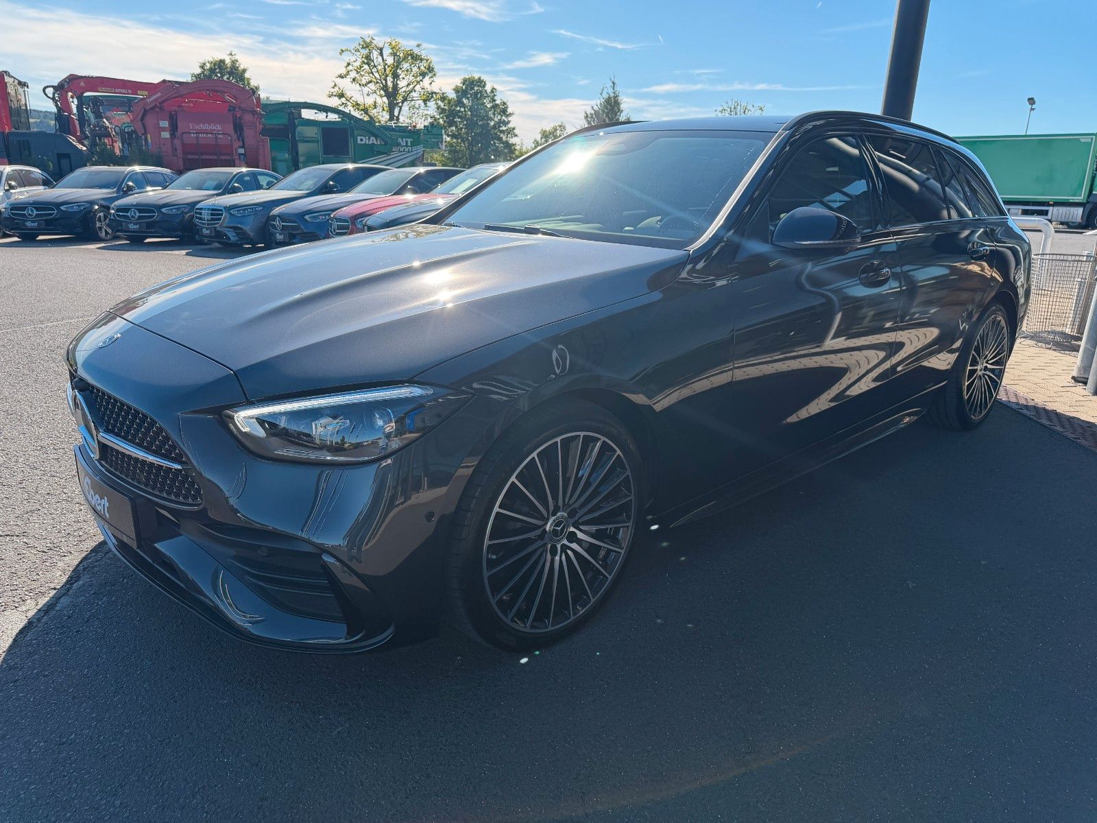 Fahrzeugabbildung Mercedes-Benz C 220 T d Edition AMG AHK+Pano+360°+Distr+Ambien