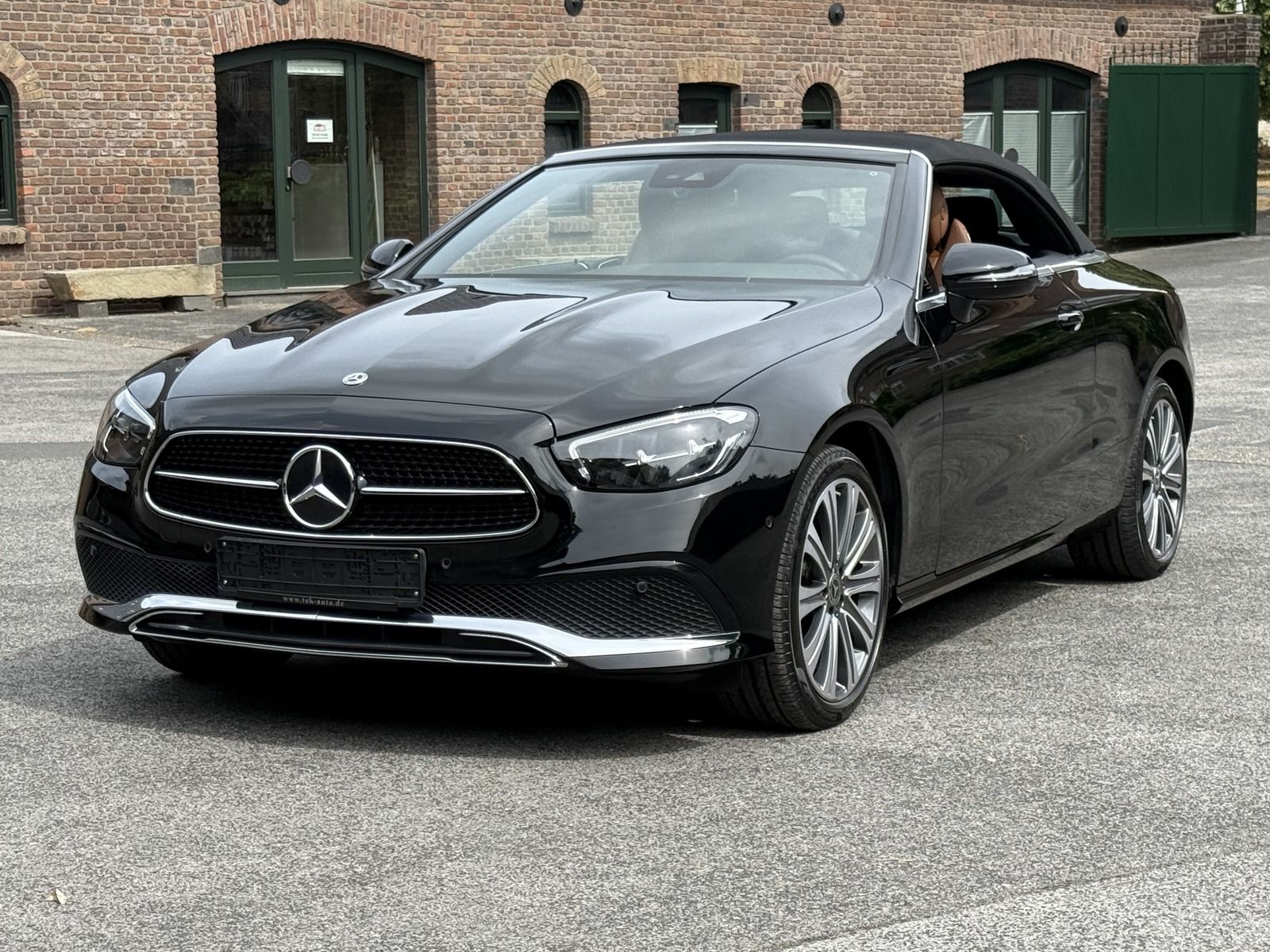 Mercedes-Benz E 300 d 4Matic Cabrio AVANTGARDE PAKET KAMERA CO foto 19