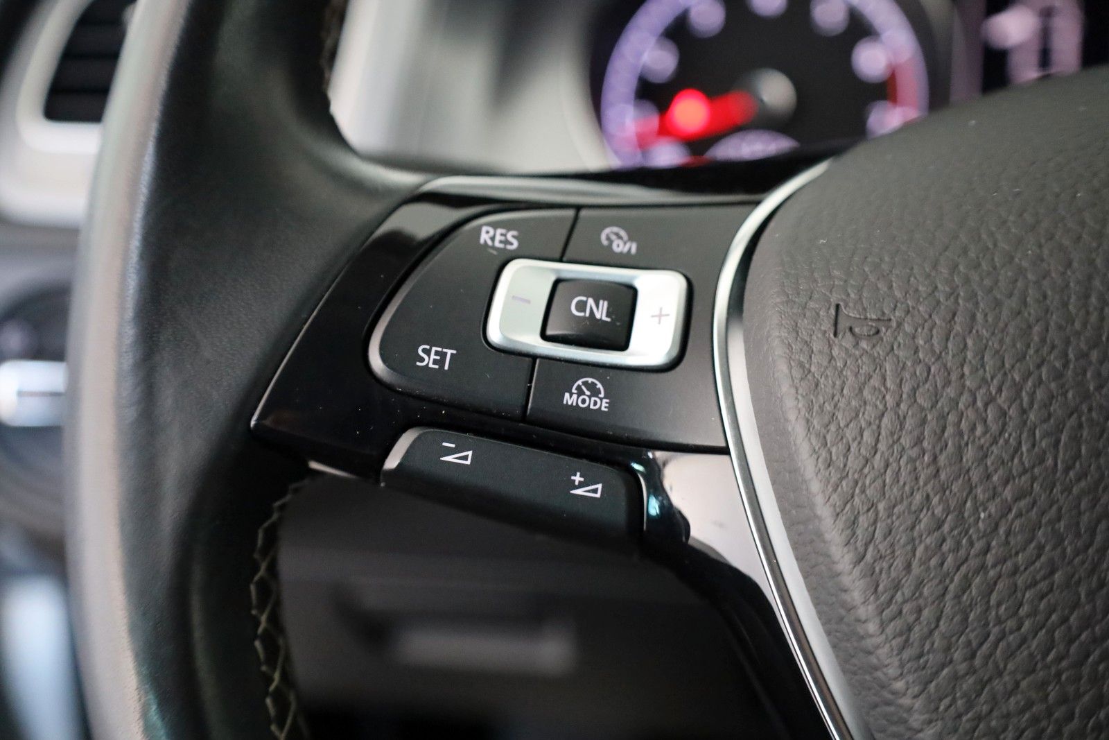 Fahrzeugabbildung Volkswagen Golf VII Lim. Lounge Navi,SH,PDC