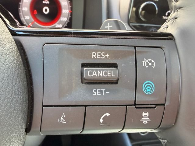 Fahrzeugabbildung Nissan Qashqai 1.3 DIG-T Tekna+ Xtronic*Leder*LED*20`