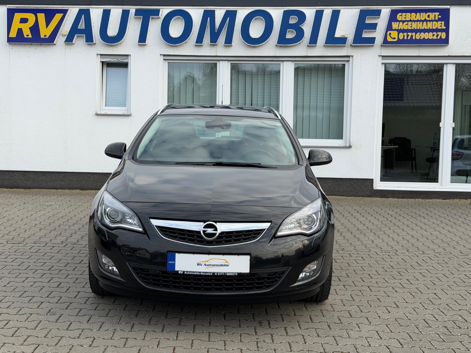 Opel Astra J Sports Tourer Innovation