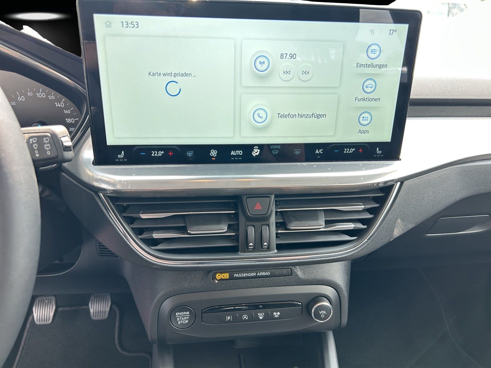 Fahrzeugabbildung Ford Focus Titanium Turnier Winter P. e.Call Kamera