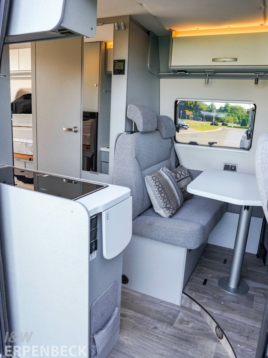 Fahrzeugabbildung HYMER / ERIBA / HYMERCAR Sprinter Hochdach Free S 600 AHK LED PAS Distr.