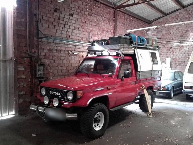 Toyota Land Cruiser BJ 7