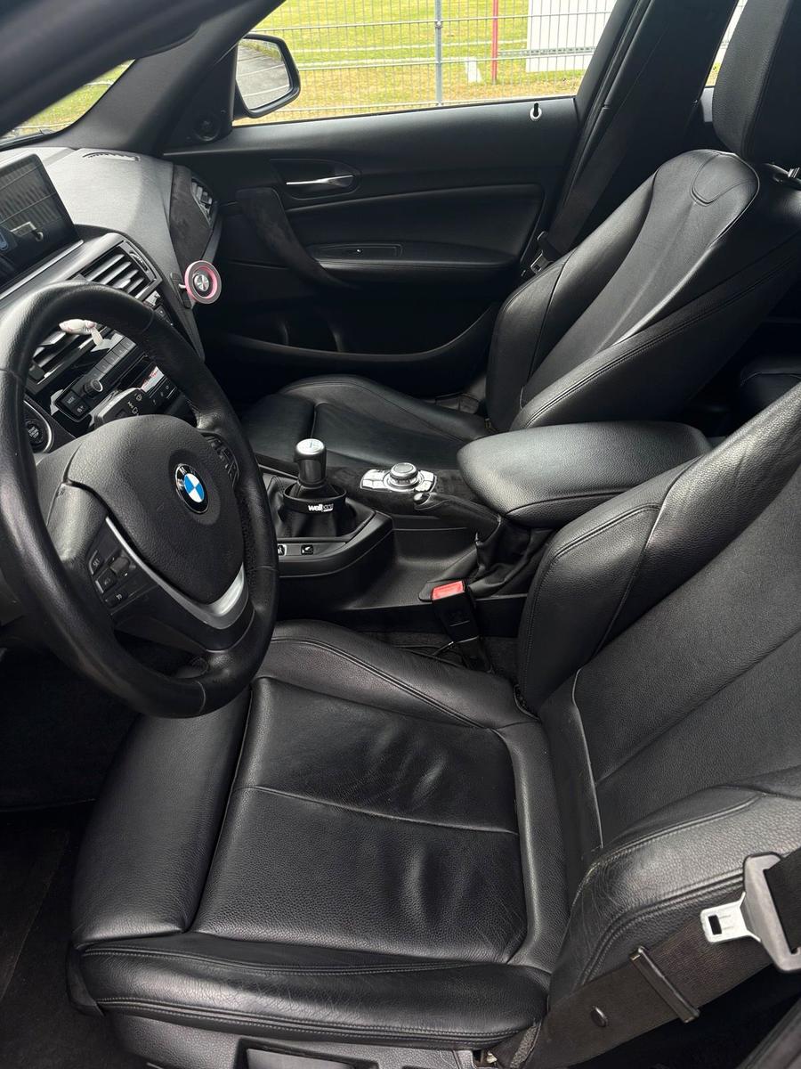BMW 118 2011 — photo 8