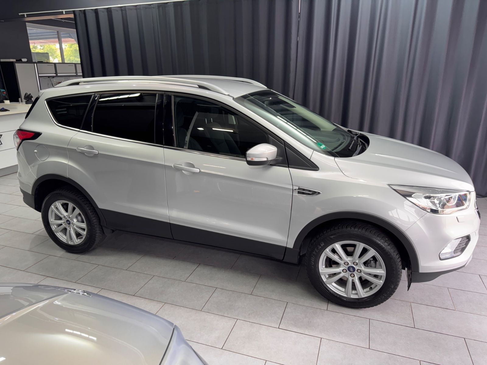 Fahrzeugabbildung Ford Kuga Cool & Connect|NAVI|1.HAND|