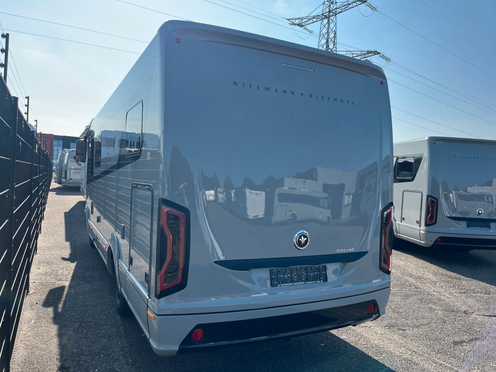 Niesmann + Bischoff Sofort iSmove 7.3 180ps Aut Neues Model +Hubbett