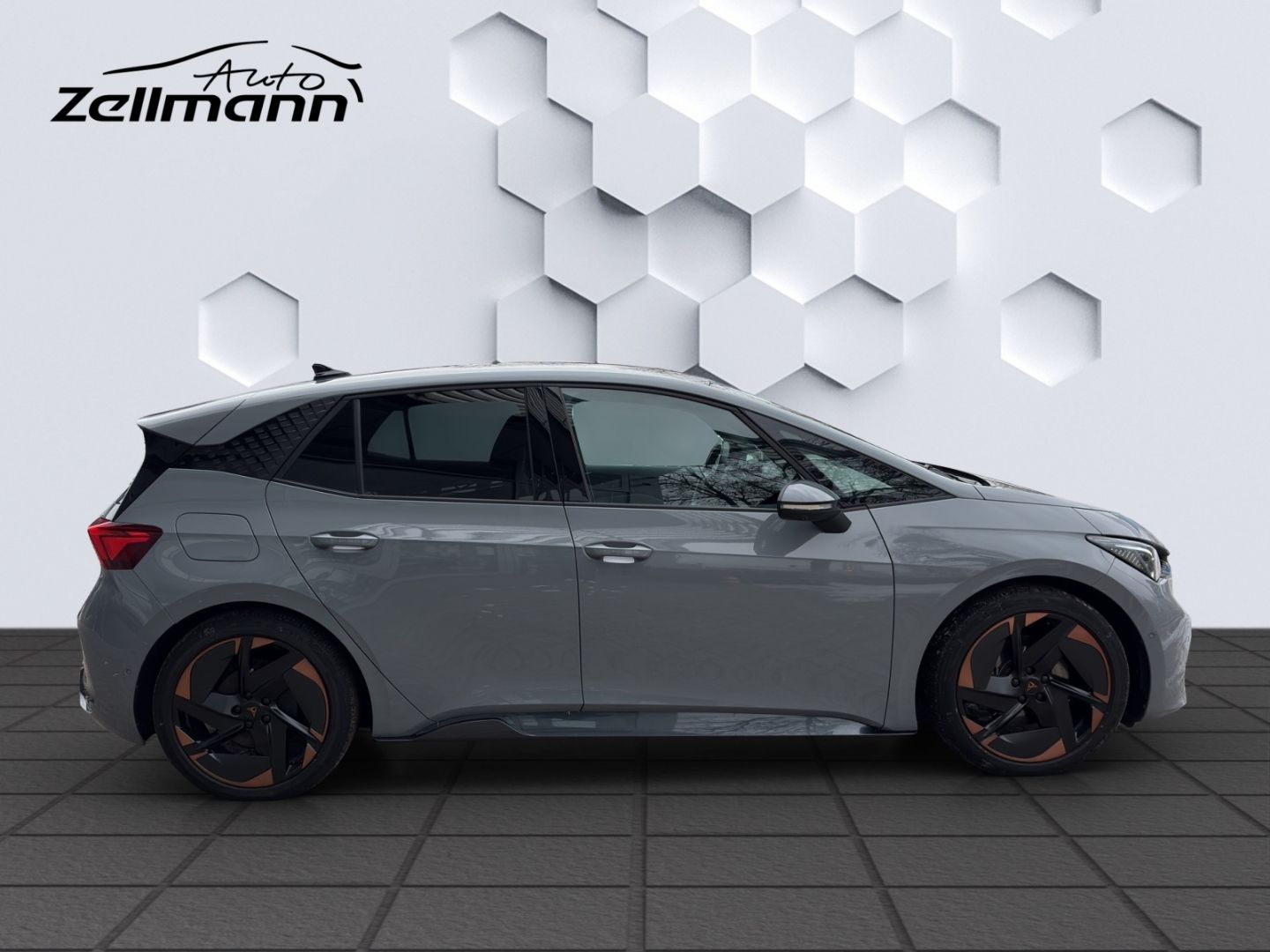 Born 150kW LED ACC 360°Kamera ParkLenkAssist Sit