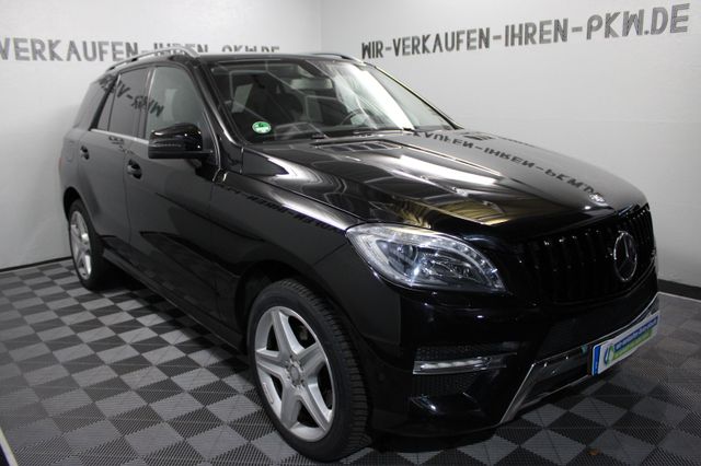 Mercedes-Benz ML 350CDI BlueTec*AMG*DIST*RFK*SCHECKH*STHZ*TOP*