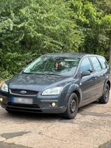 Ford Focus 1,6 Kombi DA3 - Ford Focus DA3 mit Benzin-Antrieb