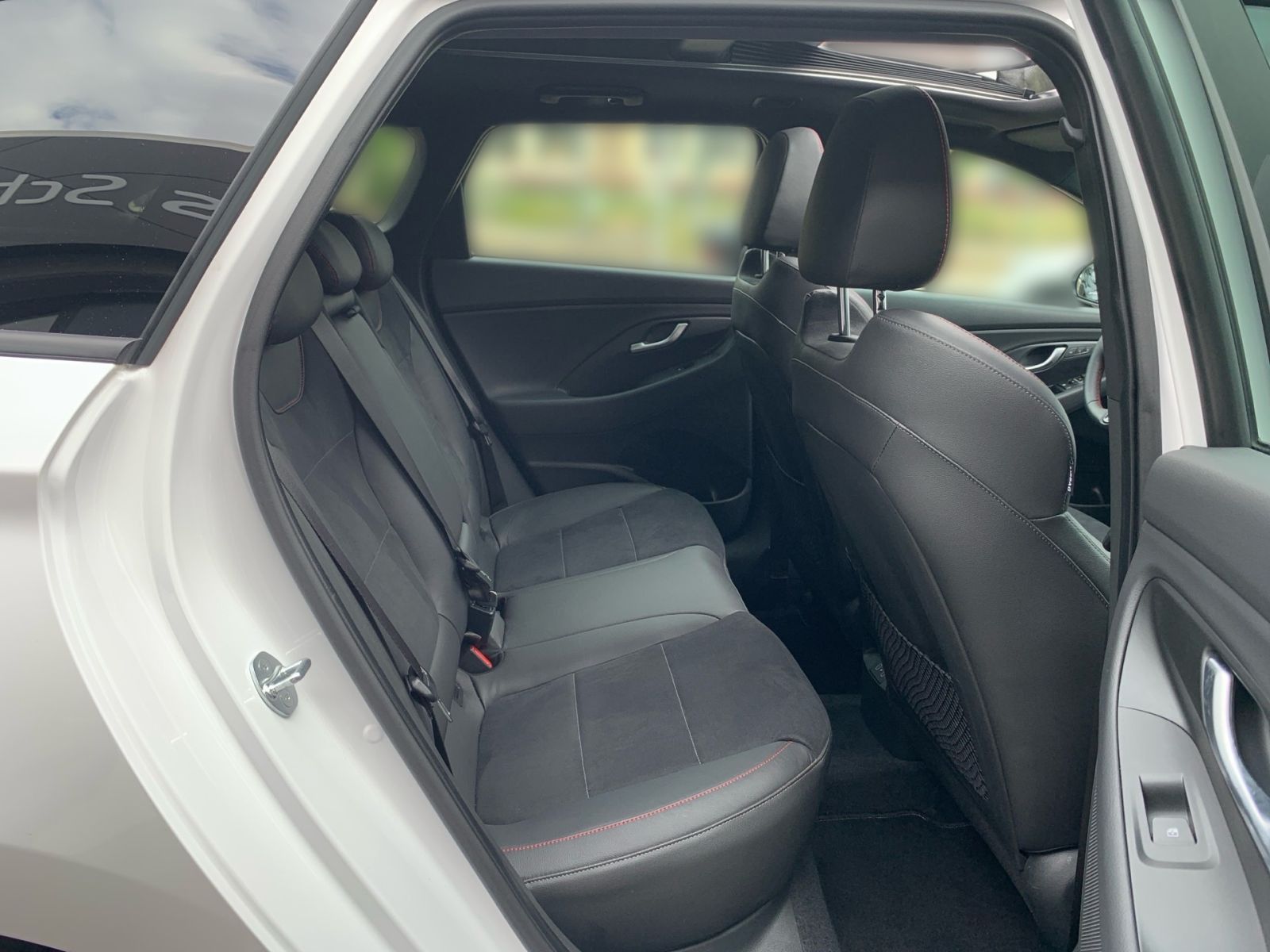 Fahrzeugabbildung Hyundai i30 1.5 T-GDI N Line Kombi Pano Allwetter