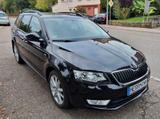 Skoda Octavia Combi Ambition Ahk Kamera Navi usw. - Skoda Octavia mit Benzin-Antrieb: Ambition