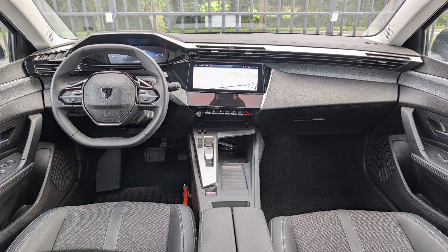 Peugeot 408 1.2 Hybrid 145 e-DCS6 Allure | Navi | kamera imagem 2