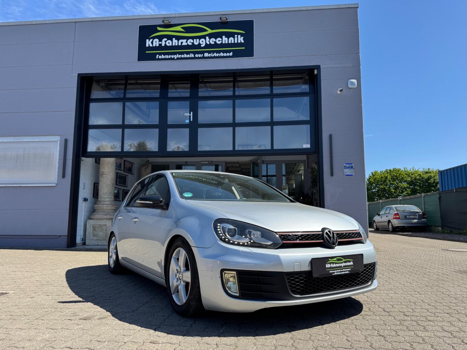 Volkswagen Golf VI Style