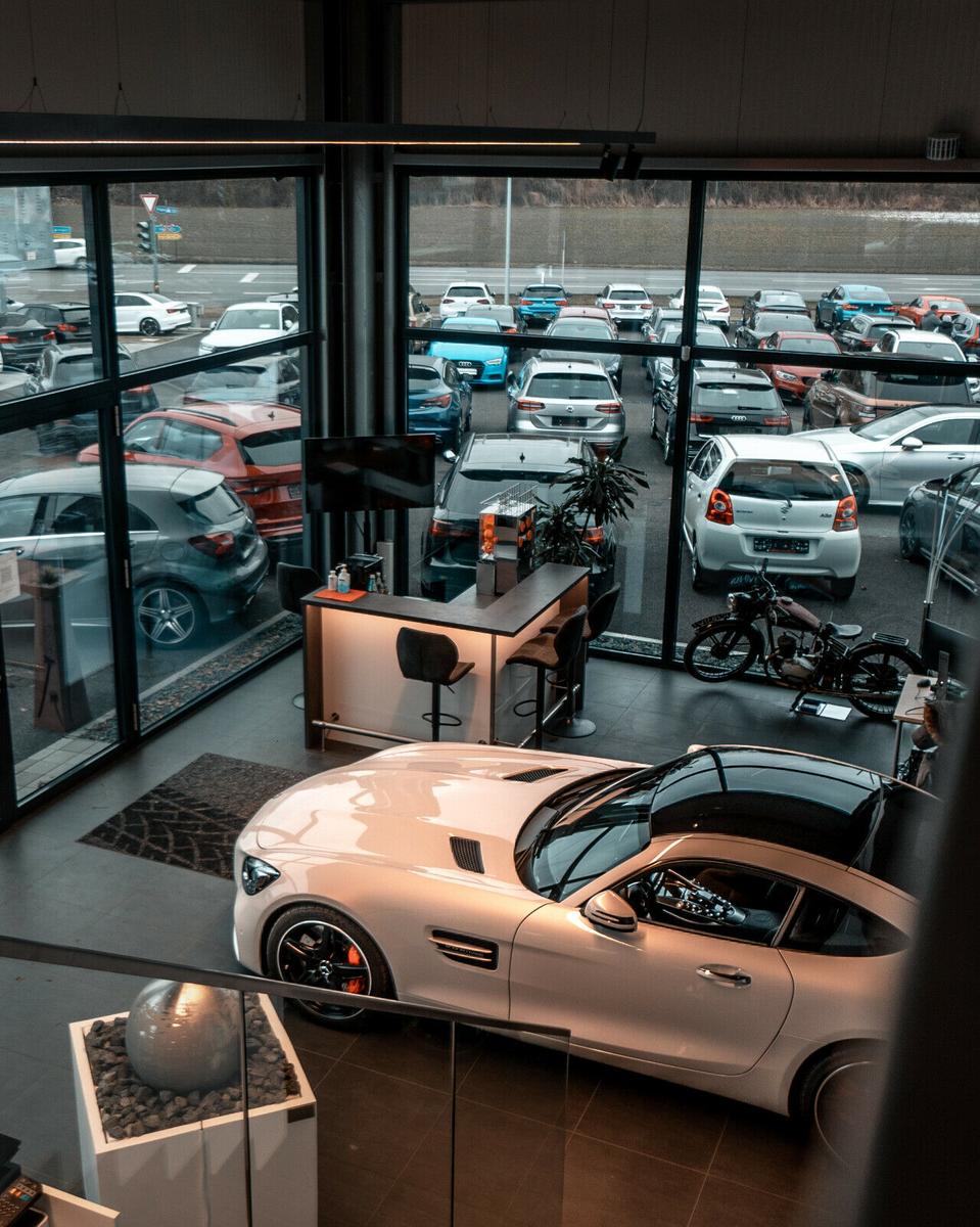 showroom-image-bottom