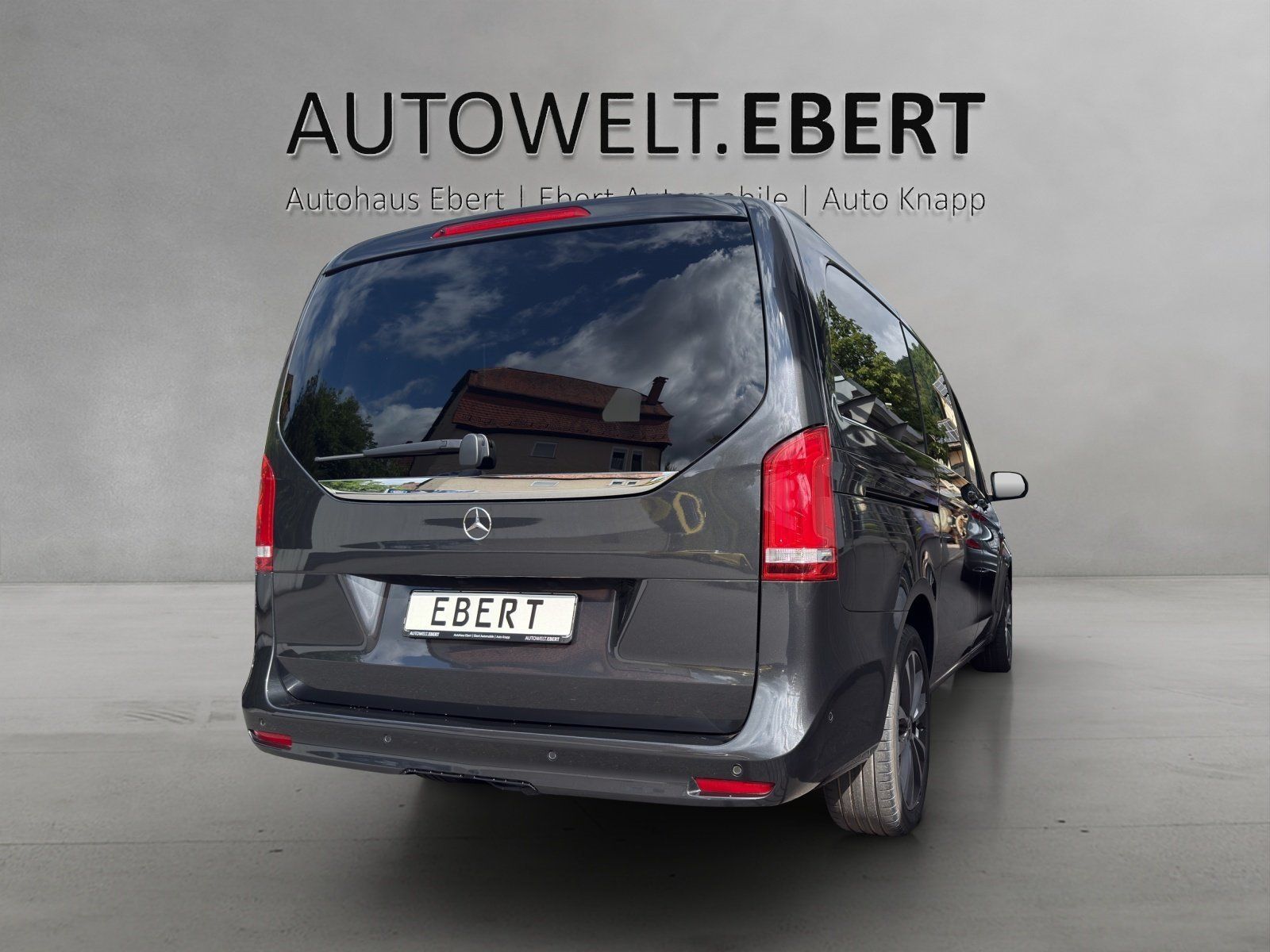 Fahrzeugabbildung Mercedes-Benz V 300 d L EDITION DISTRO AHK MBUX ILS el.Heckkla