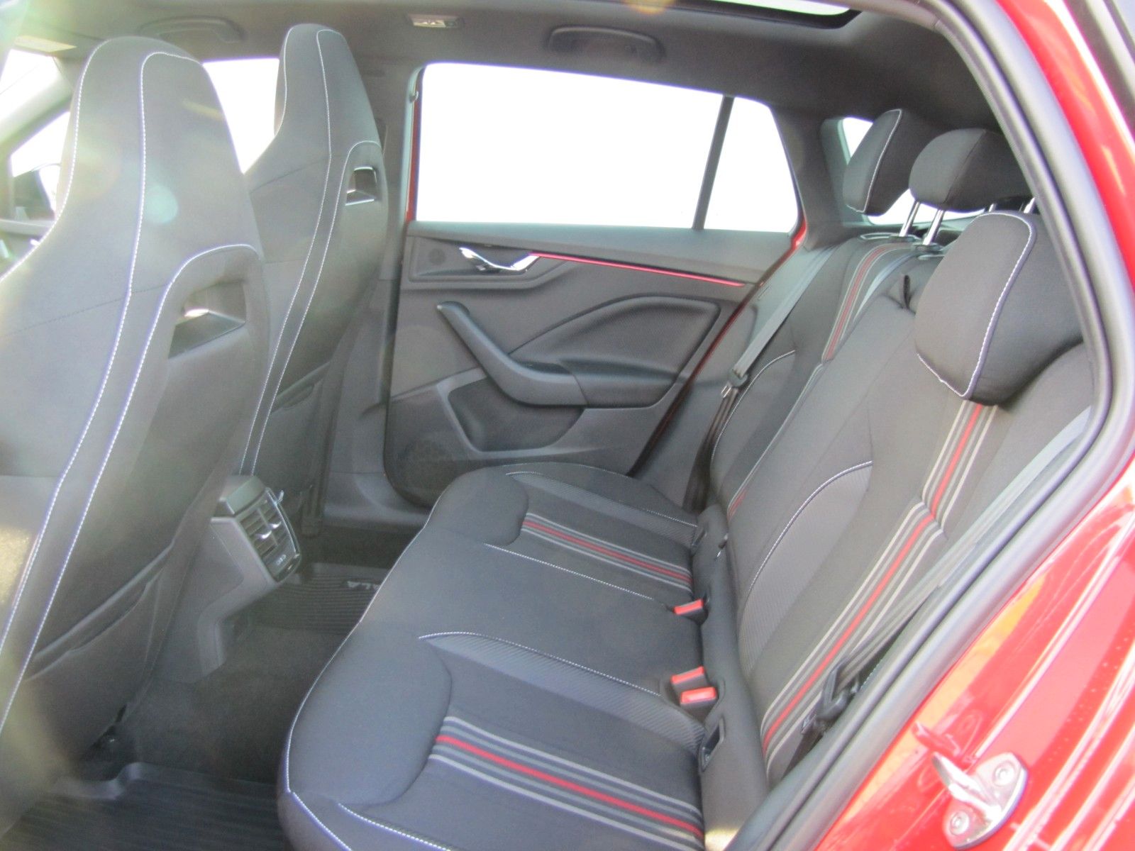 Fahrzeugabbildung SKODA Scala Monte Carlo 1.5l TSI 150PS 7-Gang DSG