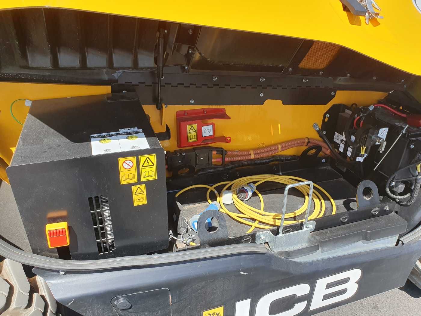 Fahrzeugabbildung JCB 525-60E / Elektro / 2022 / nur 176h / Gabel