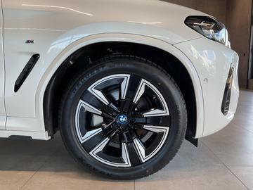 صورة مصغرة 44 لـ 2024 BMW IX3