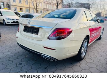 Mercedes E 200 - 4