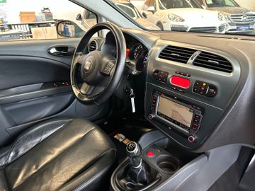 Seat Leon Comfort Limited *2. Hand*Klima*SHZ*Navi*PDC