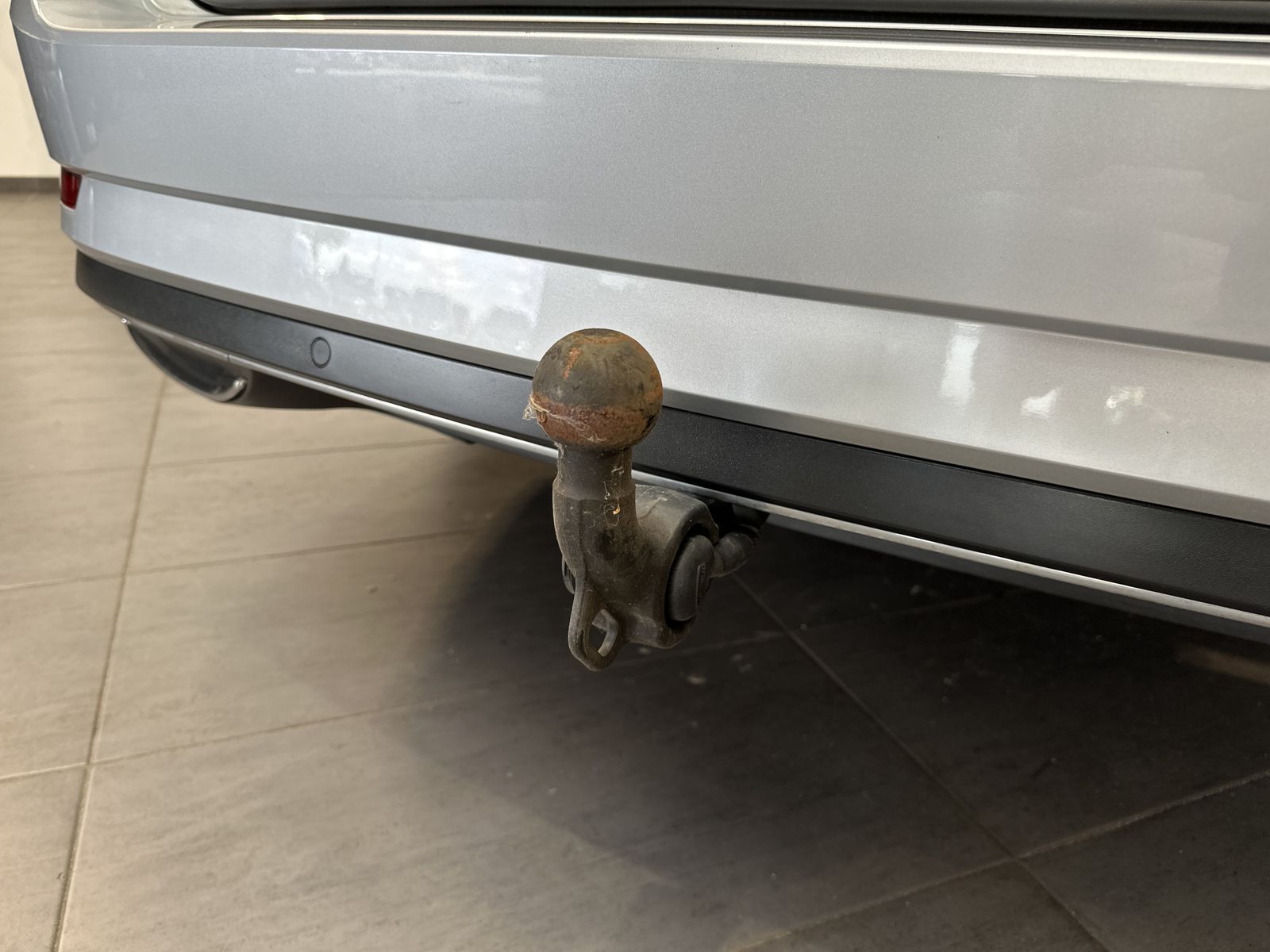 Fahrzeugabbildung SKODA Superb Combi 2.0 TDI DSG Sportline NAV+LED+AHK