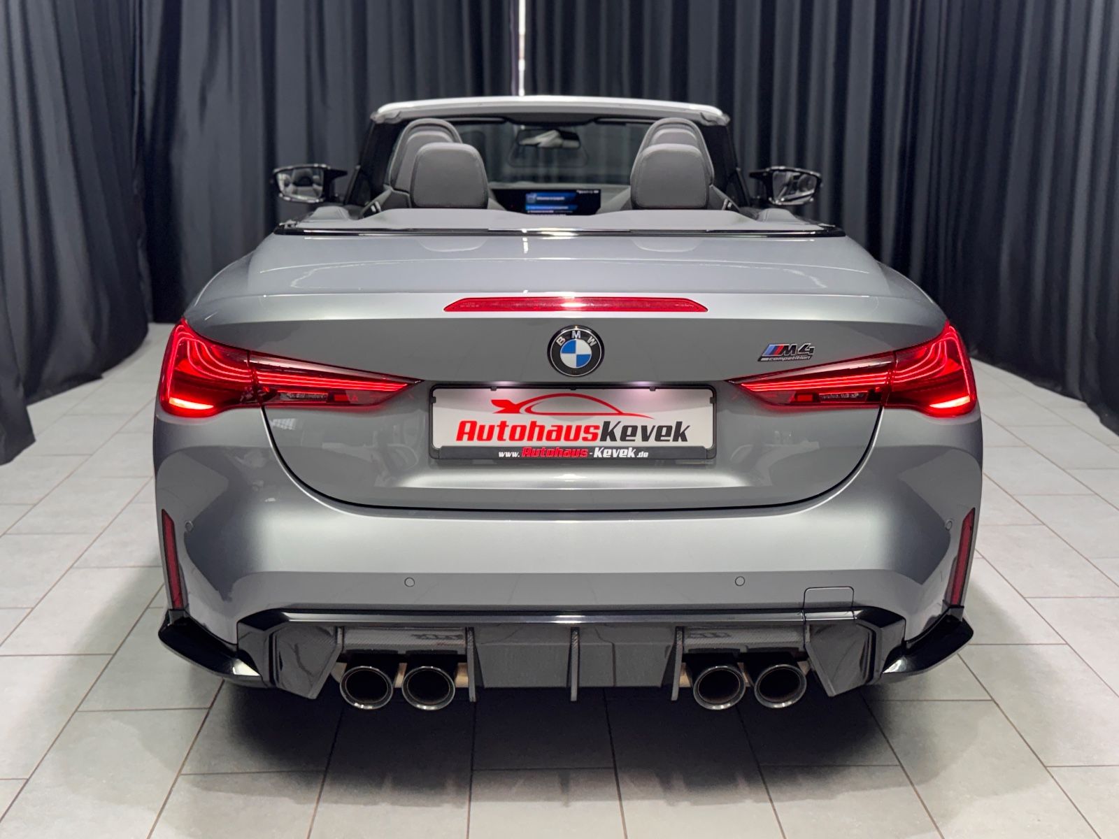 Fahrzeugabbildung BMW M4 Cabrio M xDrive Competition|CARBON-PAKET|ACC|