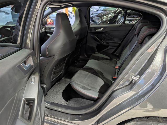 Ford Focus ST X 2,3l Limousine