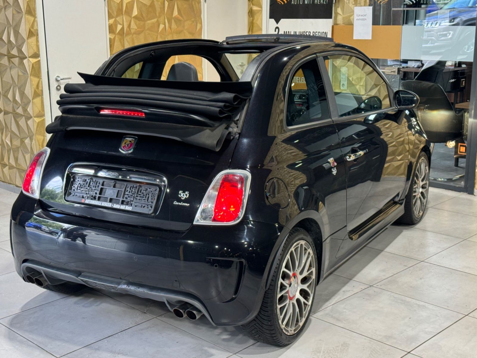 Fahrzeugabbildung Abarth 500 Cabrio 595 C Turismo//CABRIA//SPORT//SOUND