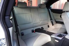 Fahrzeugabbildung BMW 335i xDrive M-Paket N54 Navi Leder SHZ PDC TOP!