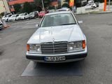 Mercedes-Benz 200E ( Oldtimer, mit H Kennzeichen) - Mercedes-Benz 200 in Nürnberg