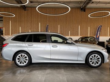 BMW 318d Touring  *1.HAND*19%MWST.*PANO*NOTRUFSYSTEM