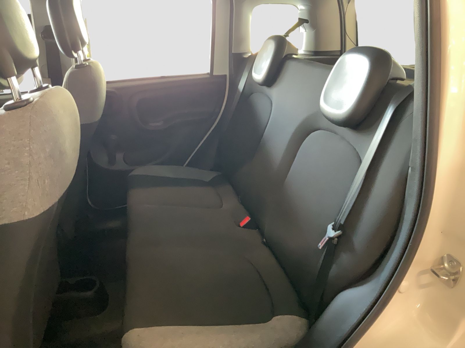 Fahrzeugabbildung Fiat Panda 1,0 Hybrid Klima/DAB