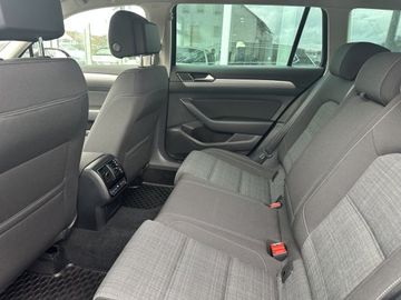 Volkswagen Passat Variant - 10