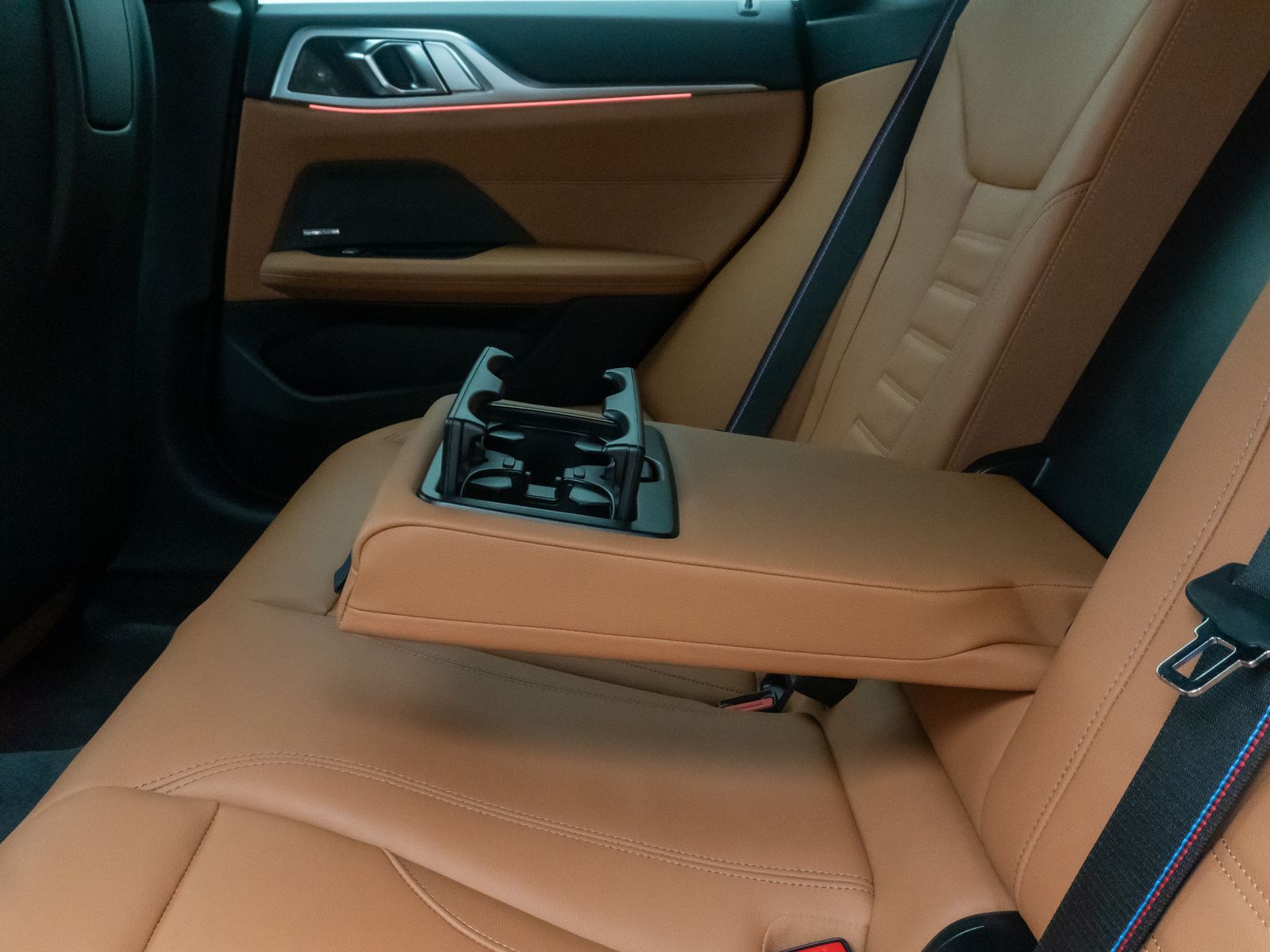 Fahrzeugabbildung BMW M440i xD Gran Coup&eacute; HUD H/K Laser Kamera DAB 20"