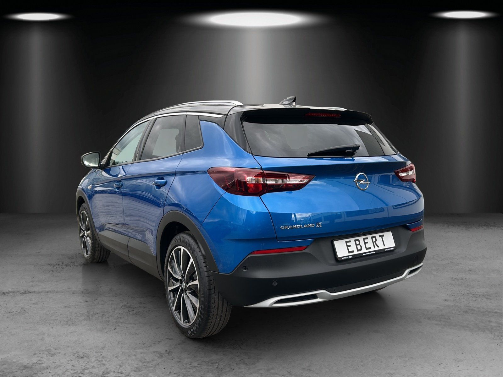 Fahrzeugabbildung Opel Grandland 1.5 D Ultimate Aut./LED/AHK/360°KAM/