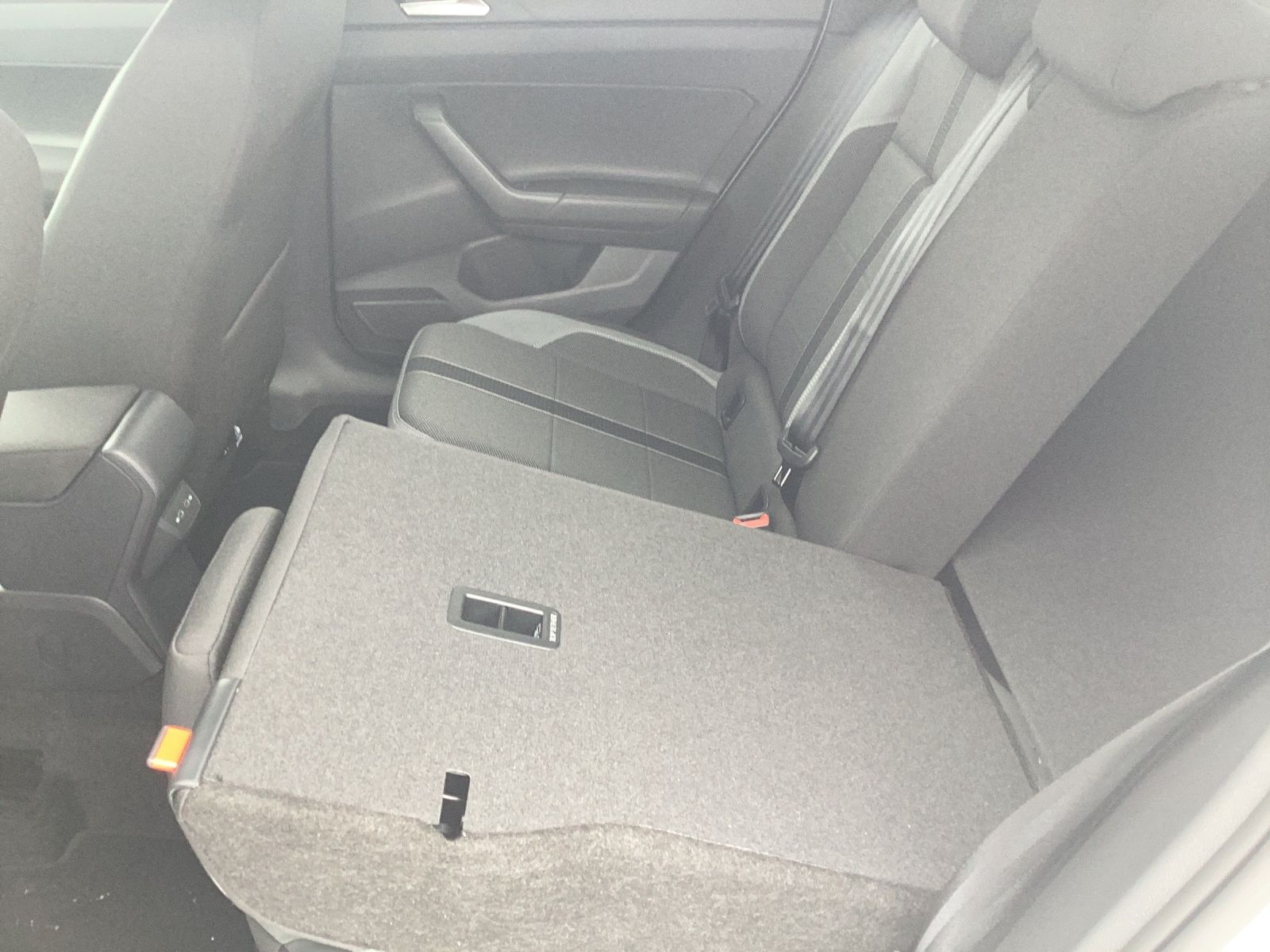 Fahrzeugabbildung Volkswagen Polo Style TSI DSG IQ.Light ACC SH RearView Ambi