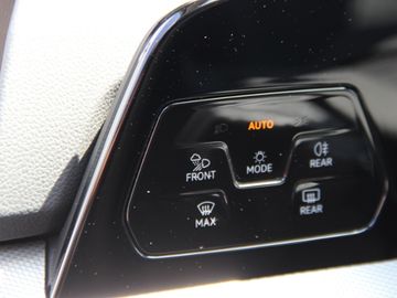 Volkswagen Golf VIII 2.0 TDI Style Tiptronic Klima LED Navi