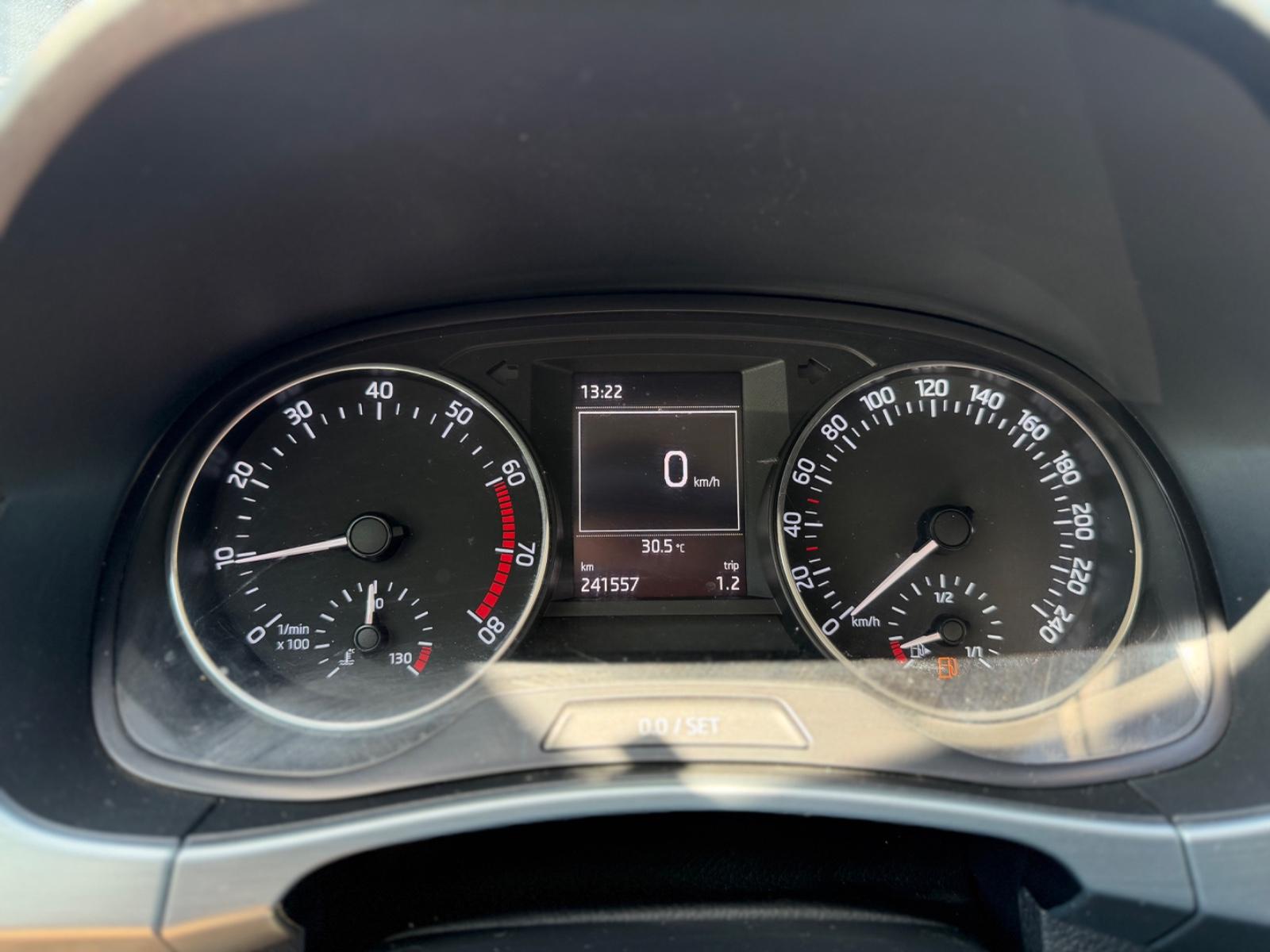 Skoda Fabia 2015 — photo 18