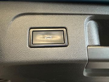 Volkswagen Touran Highline BMTStart-Stopp *LED*AHK*