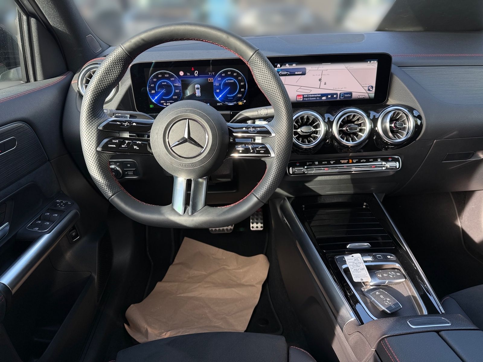 Mercedes-Benz EQA 250 AMG Night Distronic Kamera KeyLess LED foto 9