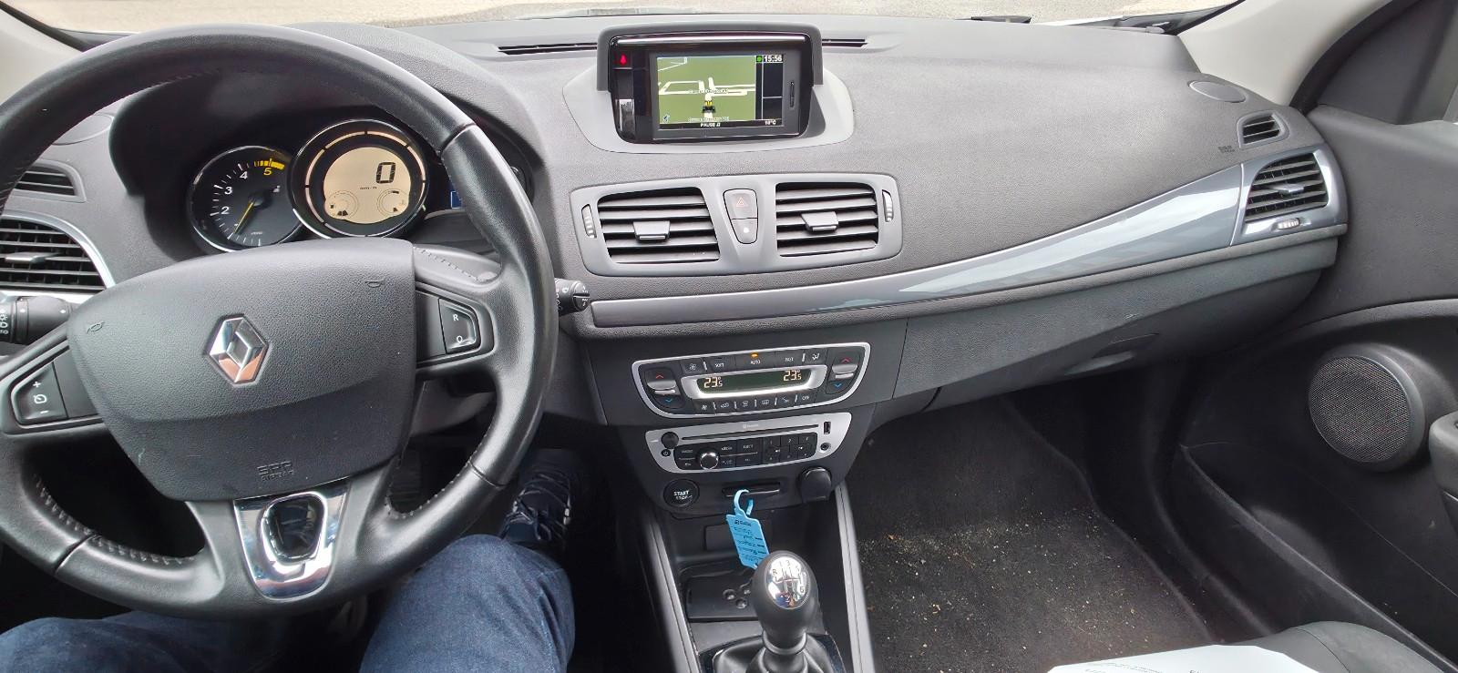 Renault Megane 2015 — photo 8