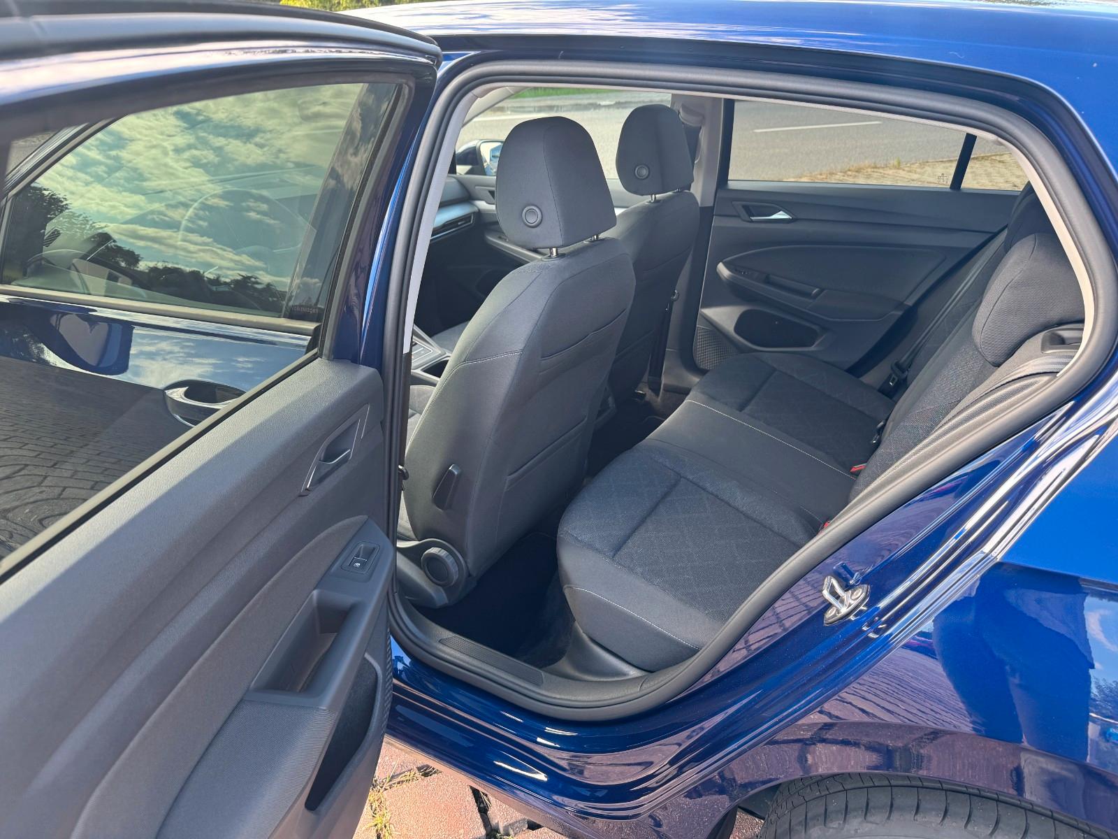 Volkswagen Golf VIII Lim. Life Business