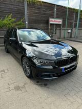 BMW 520D / G31 / Schwarz / Sport Line / He... - BMW 520 in Rostock