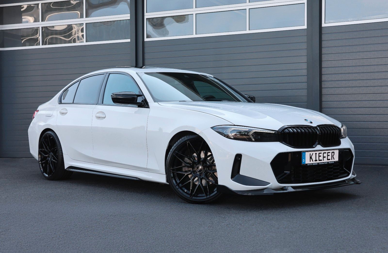 BMW 330i M/CarPlay/SHZ/Cockpit/TOTW/SPUR/KAMERA/R20
