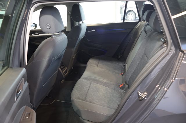 Volkswagen Golf VIII 2.0 TDI Life AID+ACC+CARPLAY+LED+ALU