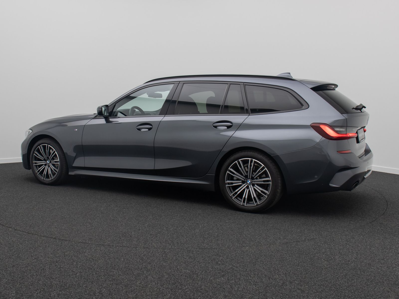 Fahrzeugabbildung BMW 330d xD M Sport DAB Kamera AHK Laser HiFi Komfor