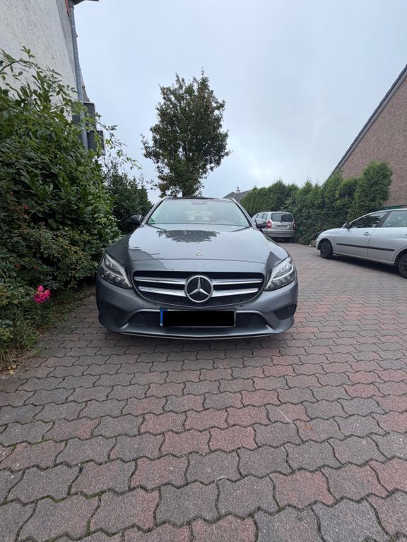 Image of Mercedes-Benz C 180