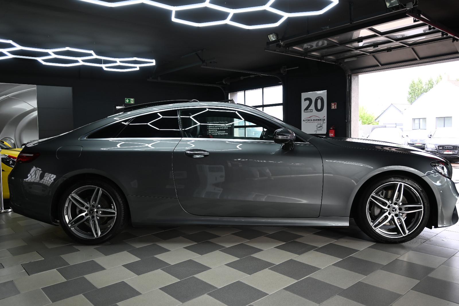Mercedes-Benz E300 Coupe AMG/Pano/TW-Ass/Burmester/Kam/Distro